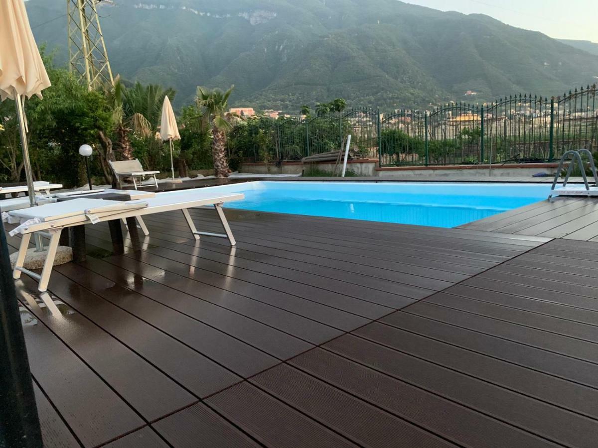 Villa Lucia Terrazza Panoramica 카스텔라마레디스타비아 외부 사진