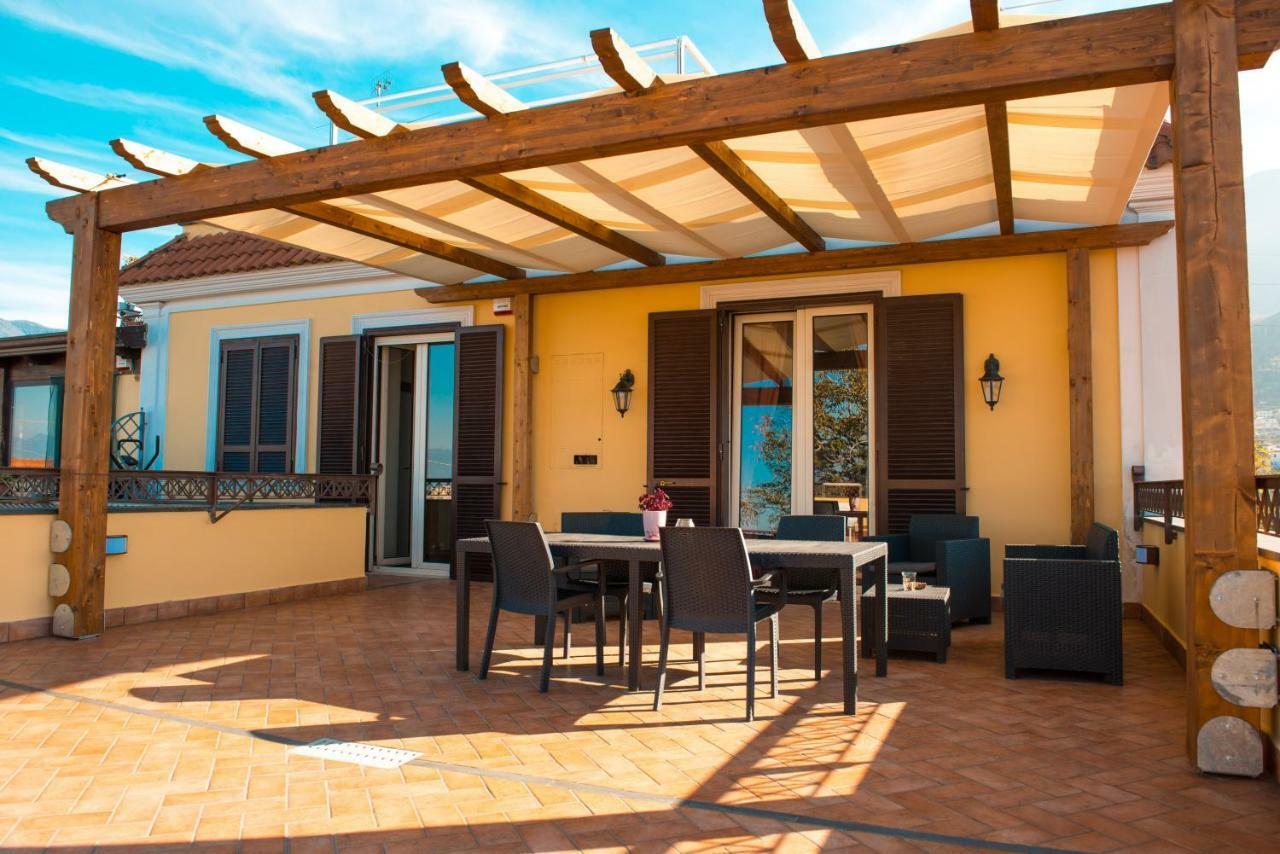 Villa Lucia Terrazza Panoramica 카스텔라마레디스타비아 외부 사진